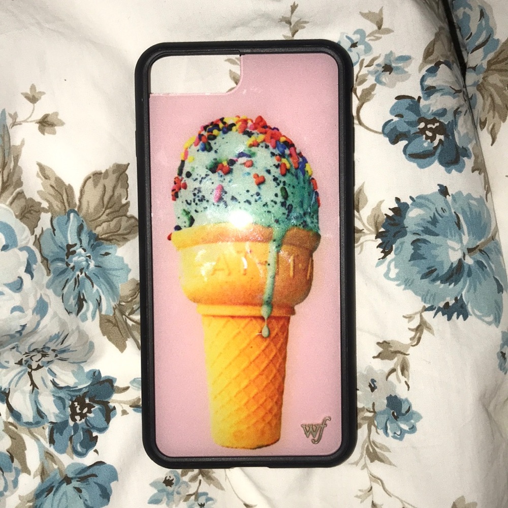 jesse rutherford ice cream wildflower case